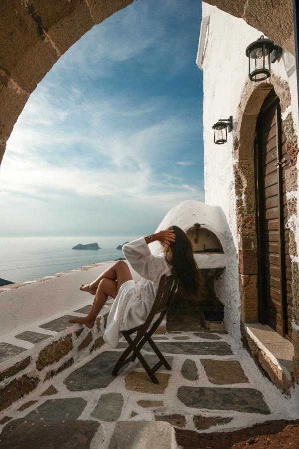 Castrum Traditional Sunset Suites Plaka  Bagian luar foto