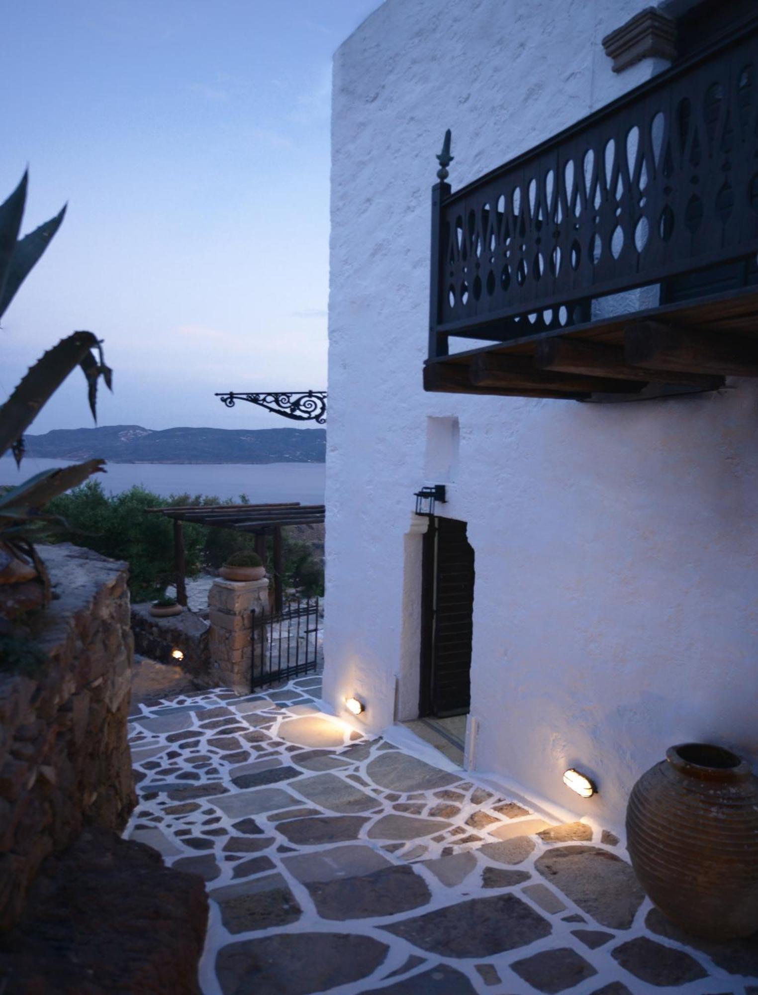 Castrum Traditional Sunset Suites Plaka  Bagian luar foto