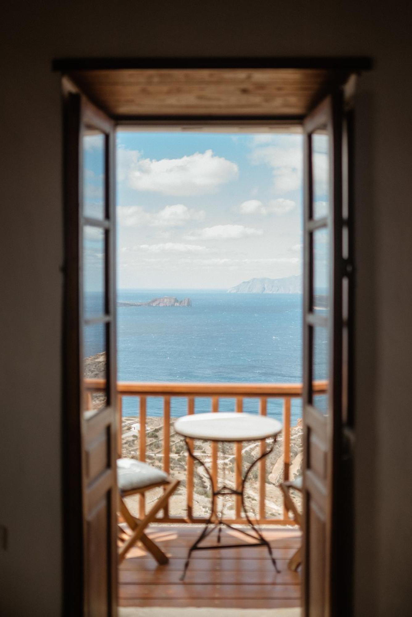 Castrum Traditional Sunset Suites Plaka  Bagian luar foto
